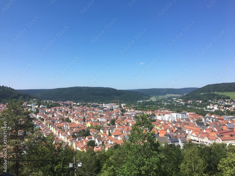 Stadt tuttlingen vom Berg Honberg in Deutschland im sommer