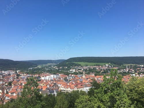 Stadt tuttlingen vom Berg Honberg in Deutschland im sommer