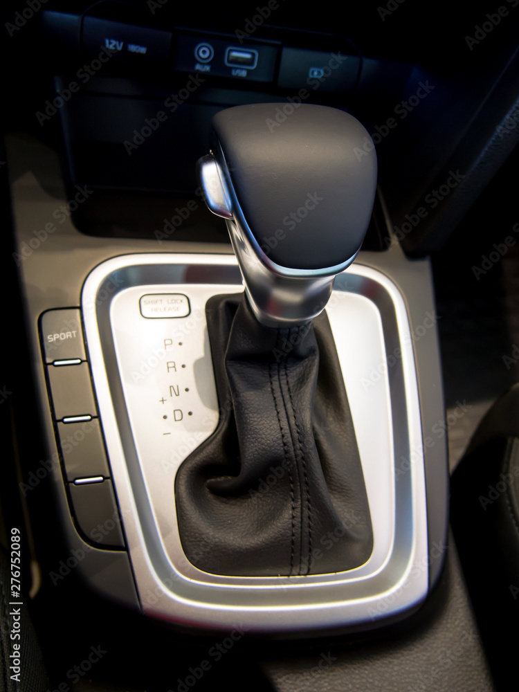 Obraz premium The selector of an automatic transmission in position