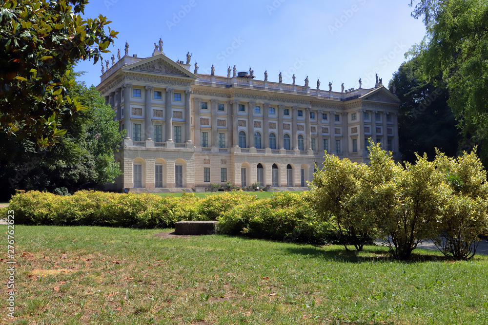 villa reale a milano in italia 
