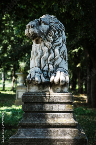 lion statue in the park