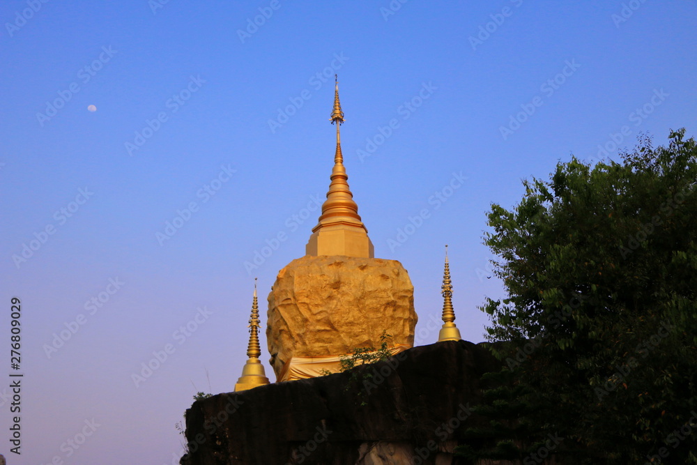 Naklejka premium Thai temple