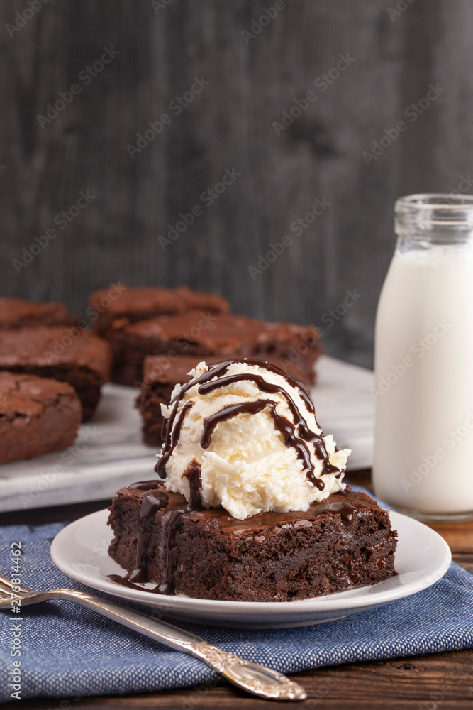 Double Chocolate Brownies Sundae with Vanilla Ice Cream on Top Double Chocolate Brownies Sundae with Vanilla Ice Cream on Top