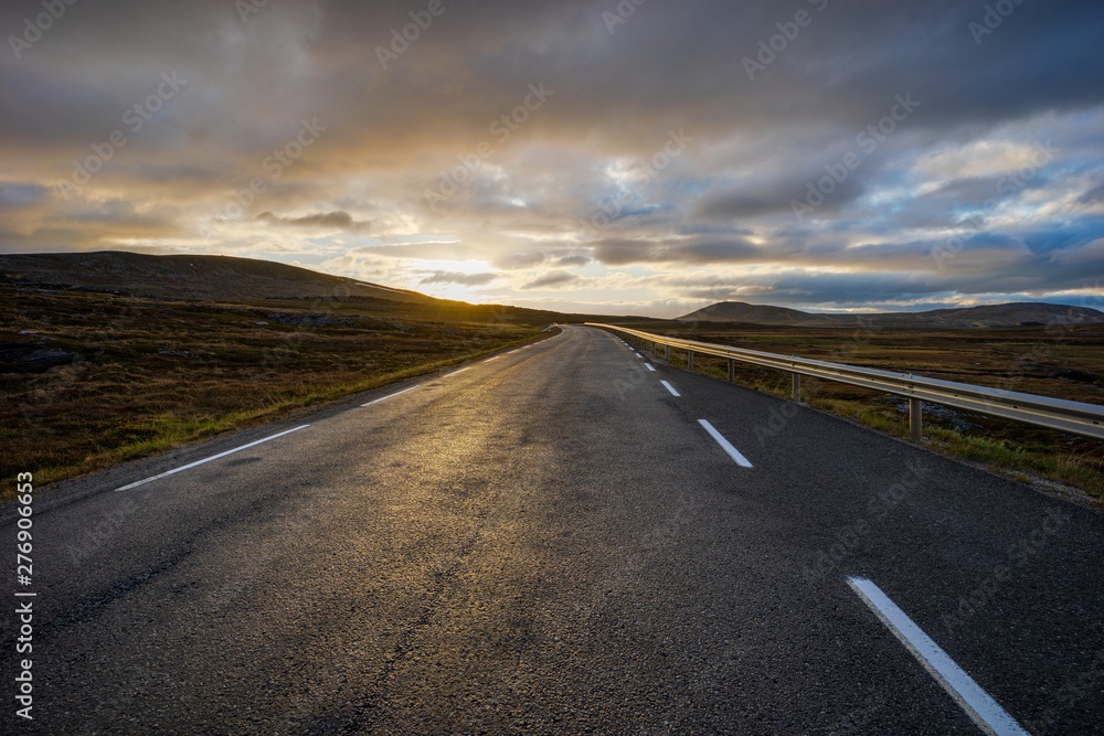 Naklejka premium Norwegen - Europastraße 69