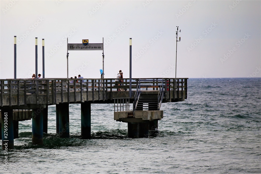 Fototapeta premium pier at sunset
