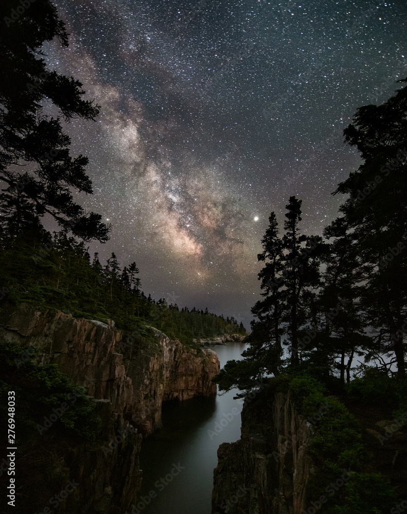 Fototapeta premium Milky Way over Acadia National Park