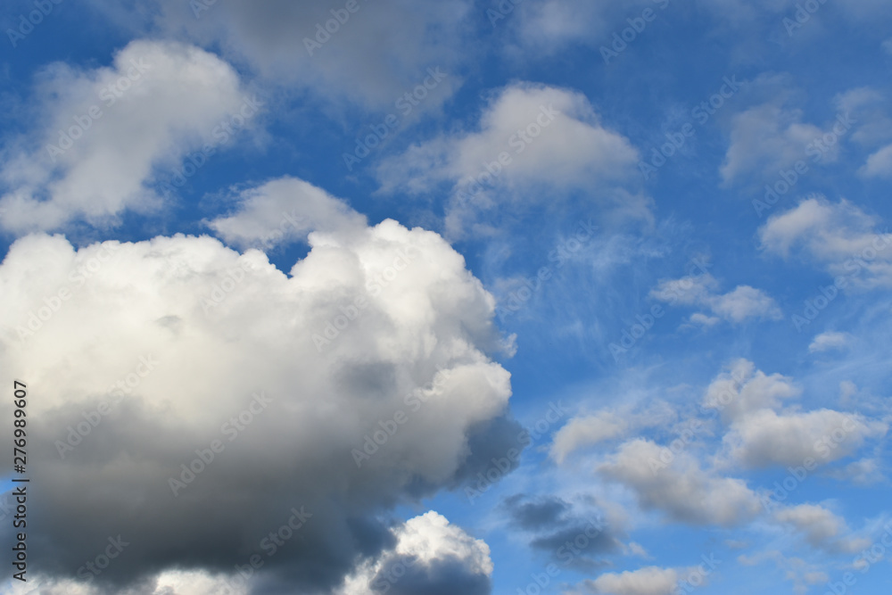 Obraz premium blue sky with clouds