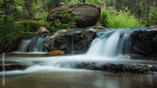 Fototapeta Naklejka Na Ścianę i Meble -  Waterfall in Forest