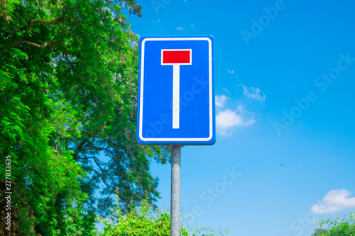 Obraz na plátne Dutch road sign: dead end on street