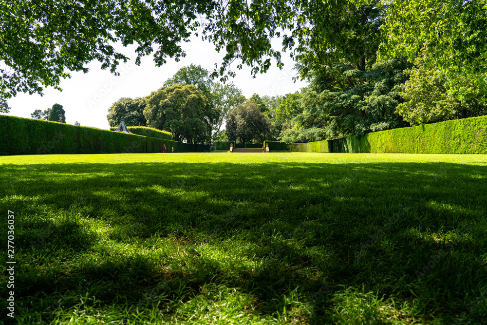 Naklejka premium English Country House and Garden