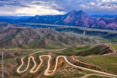 Quadro su tela Bendy Mountain Road in Khosrov Forest State Reserve, Armenia, taken in April 201
