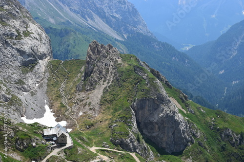 Alpi Carniche -insediamenti della grande guerra sul monte Oregone photo