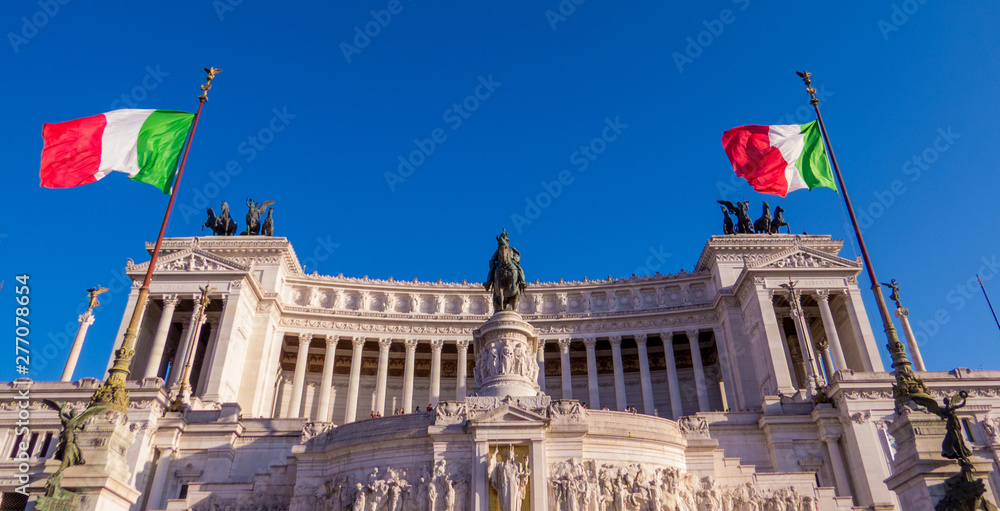 Altare della Patria (Altar of the Fatherland), the monument built in honor of Vittorio Emanuele (Victor Emmanuel), the first king of a unified Italy. In Rome, Italy