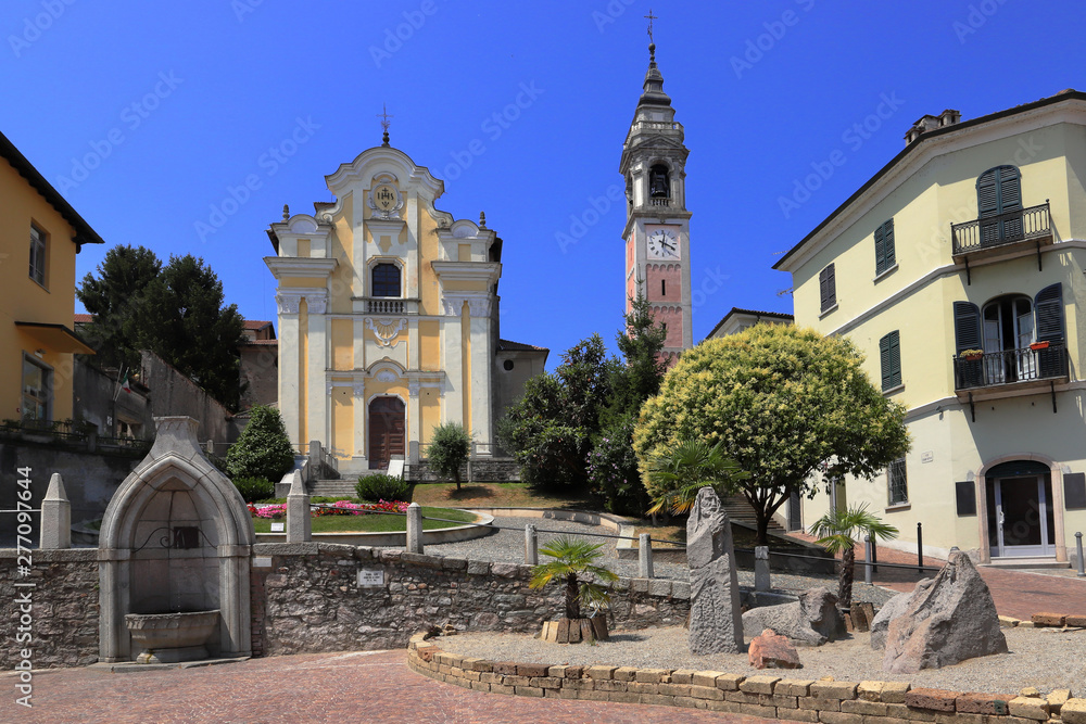 chiesa dei santi martiri ad arona in italia