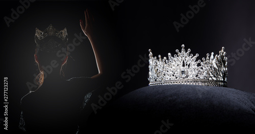Fotografie Diamond Silver Crown for Miss Pageant Beauty Contest, Crystal Tiara jewelry deco