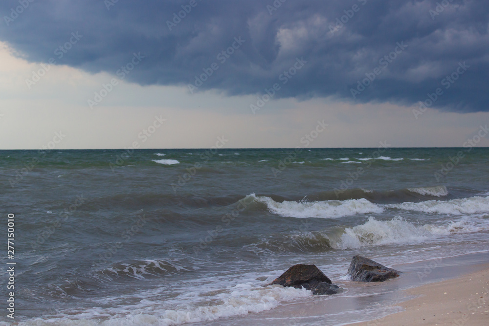 Fototapeta premium sea rock is breaking powerful wave