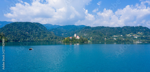 lac de Bled en Slovénie, vue aérienne