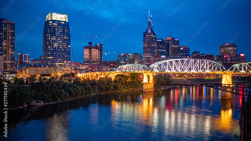 Nashville and Cumberland River by night - street photography