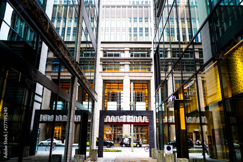 日本橋室町のビル群