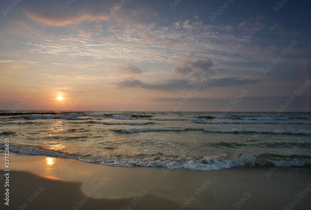 Morze zachód słońca - Dziwnówek Dziwnowo