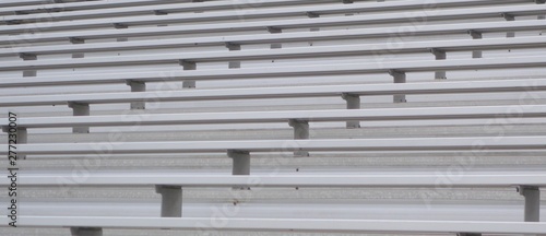 Fotografía a sports stadium empty bleachers