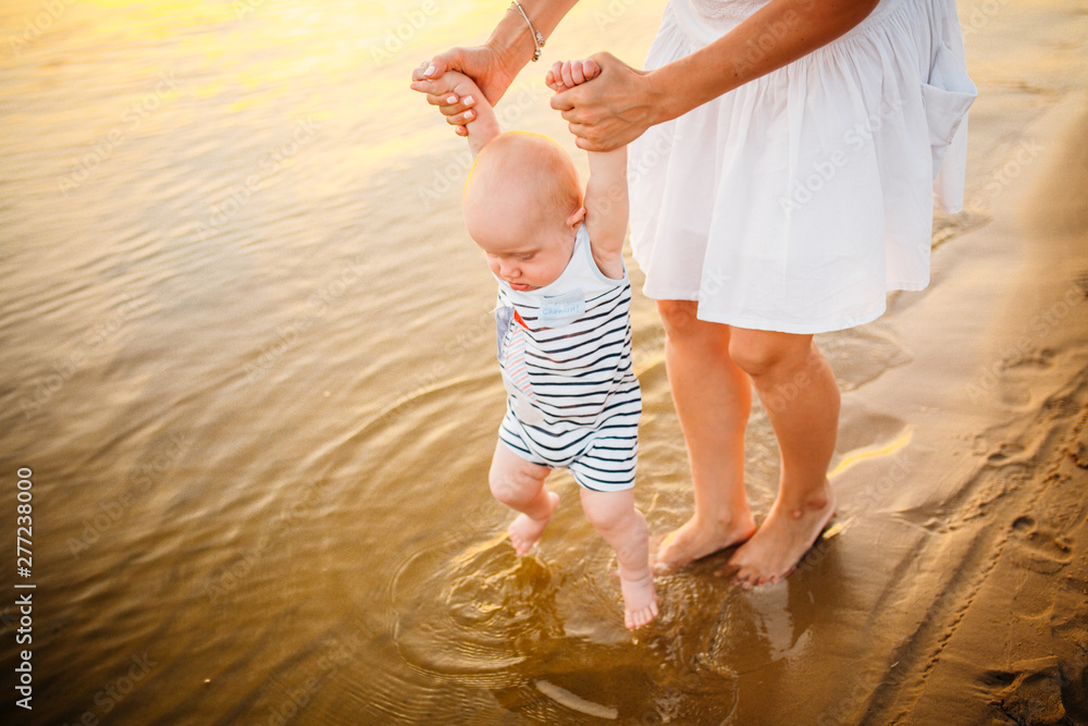 Baby top walk along