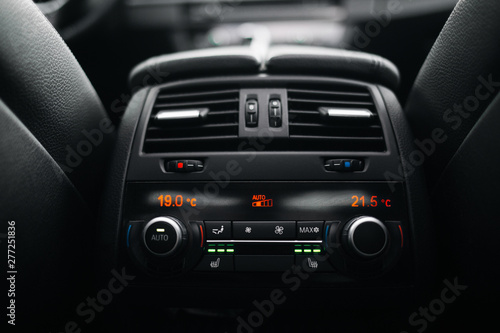 Car rear air conditioning control