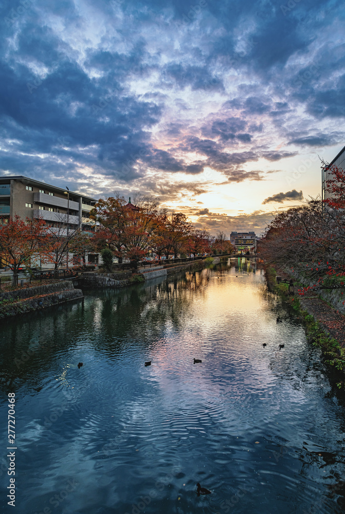 京都岡崎公園 琵琶湖疏水の夕景
