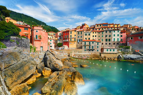 Εκτύπωση καμβά Colorful town in Italy - Tellaro near Cinque Terre