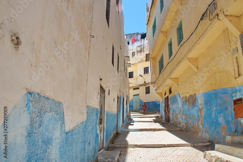 Narrow and colorful streets of  Moulay Idris in Morocco © Vedrana