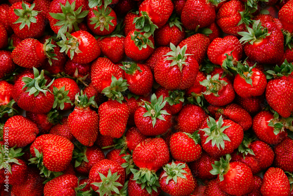 Fresh ripe strawberries, seamless strawberry background. Fresh ripe strawberries, seamless strawberry background.