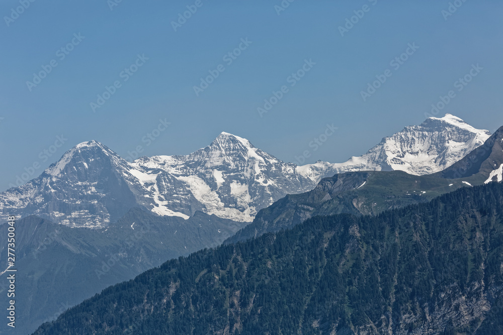 Eiger,Mönch et Jungfrau,sommets des Alpes Suisses