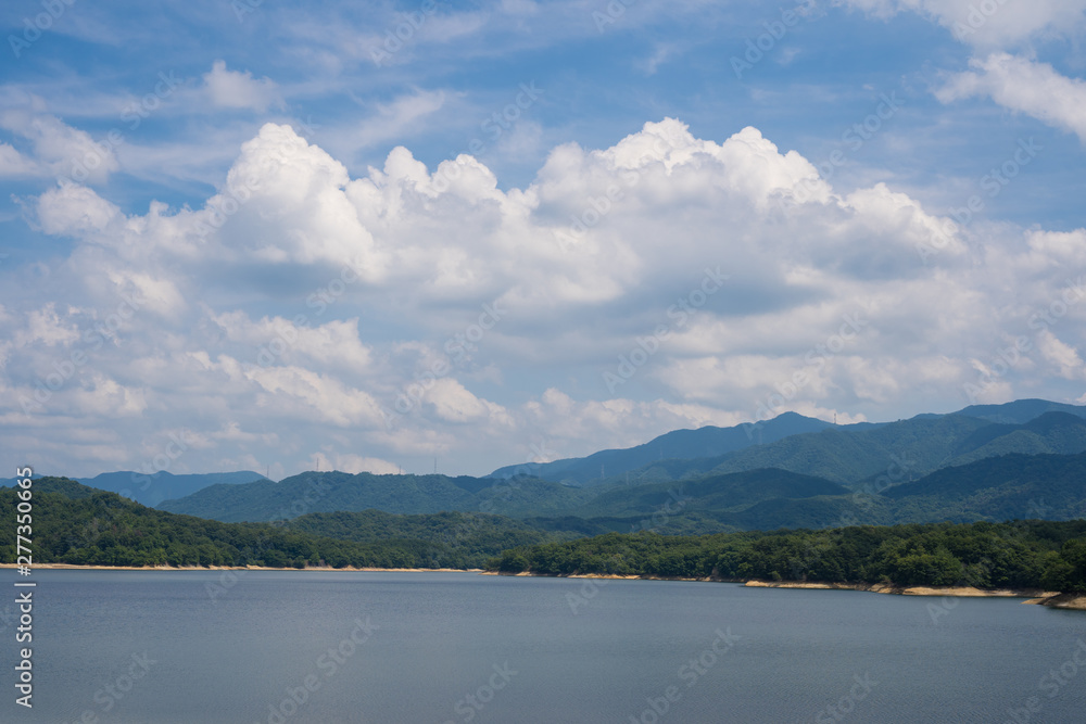 満濃池　夏　香川県