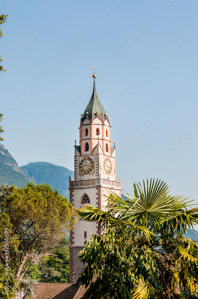 Meran, St. Nikolaus, Pfarrkirche, Kirche, Tappeinerweg, Waalweg, Vinschgau, Südtirol, Sommer, Italien