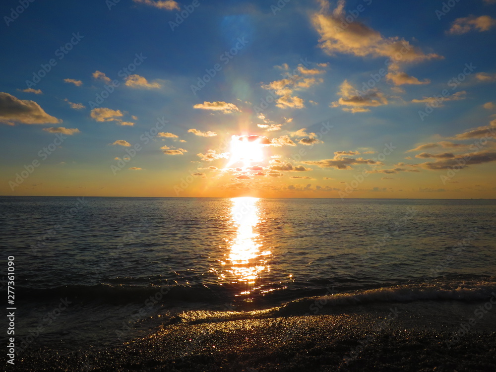 Obraz premium evening by the sea