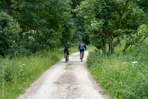 Wallpaper Mural Wandern um Böttingen / Alter Schäferweg /Heuberg Torontodigital.ca
