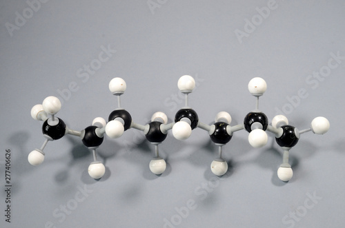 Фотография Molecule model of Octane. Black is Carbon, white is Hydrogen