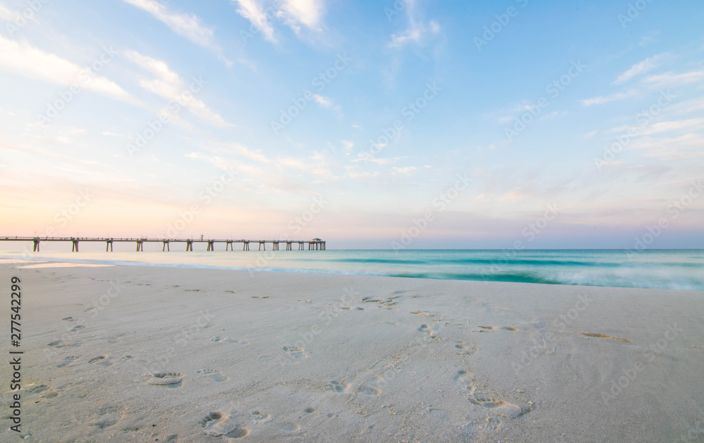Obraz premium molo na plaży