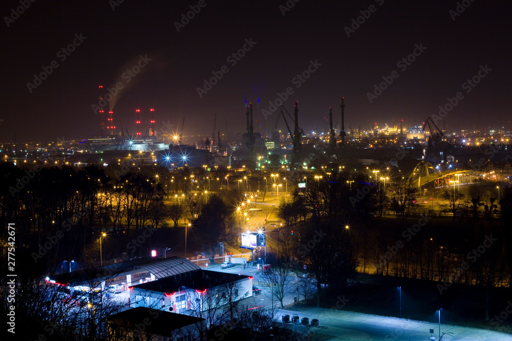 Gdańsk stocznia żurawie przemysł noc panorama nocą