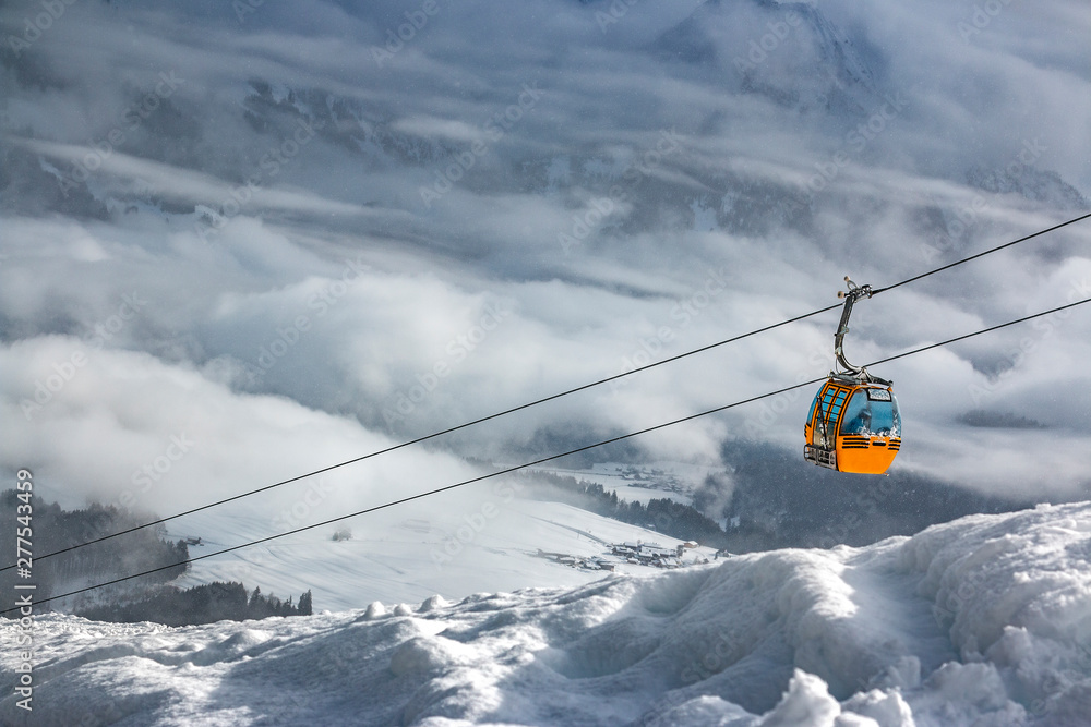eine Gondel im Skigebiet Oberstdorf eine Gondel im Skigebiet Oberstdorf