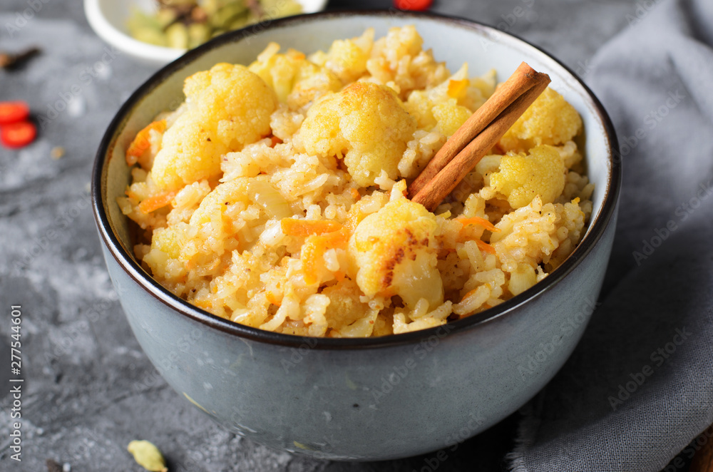 Cauliflower Rice, Indian Rice with Cinnamon and Spices Cauliflower Rice, Indian Rice with Cinnamon and Spices