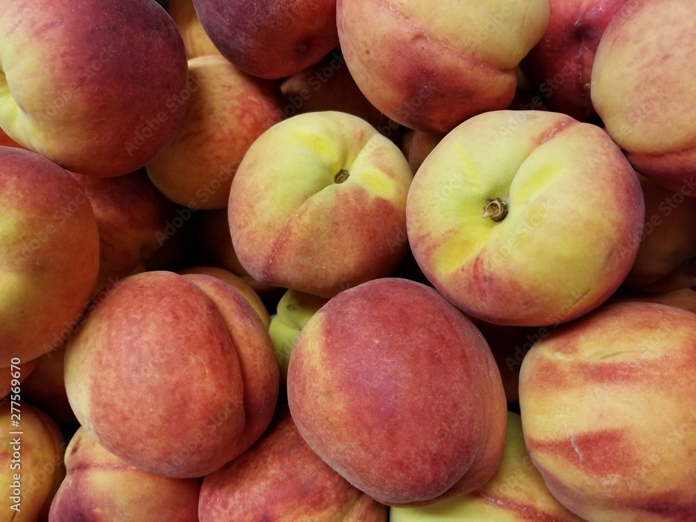 Farm Fresh Organic Peaches. Crisp, crunch and delicious. Diet food. Healthy and vibrant. Farm stand fruit. Sweet, juicy and portable. Farm Fresh Organic Peaches. Crisp, crunch and delicious. Diet food. Healthy and vibrant. Farm stand fruit. Sweet, juicy and portable.