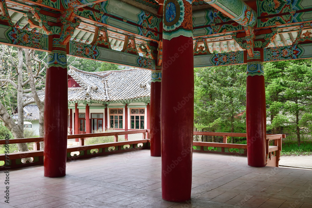 Obraz premium Buddhist monastery Bohen in North Korea