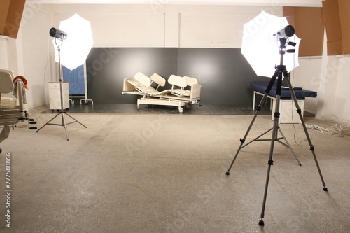 Background and flash systems specially designed for studio shooting.