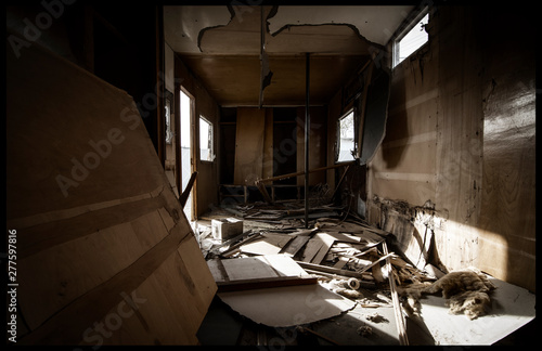 Abandoned Home Ruins Scary Dark House Decay Damage Apocolypse
