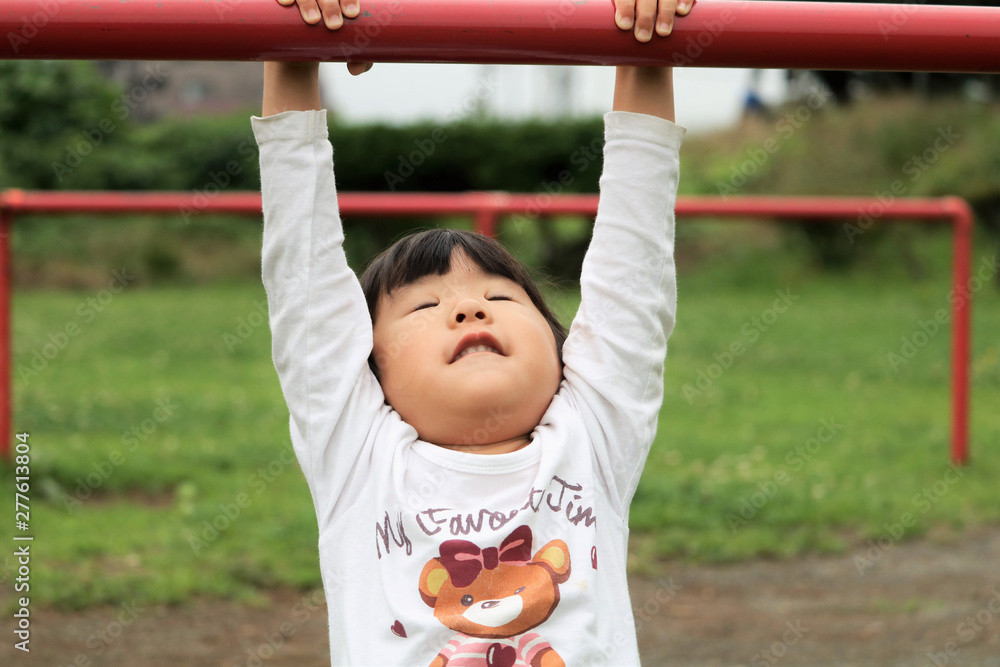 Fototapeta premium 3歳の女の子