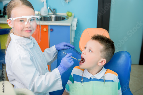 kids at dental clinic