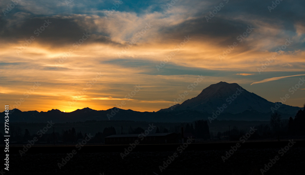 Fototapeta premium Mountain sunset