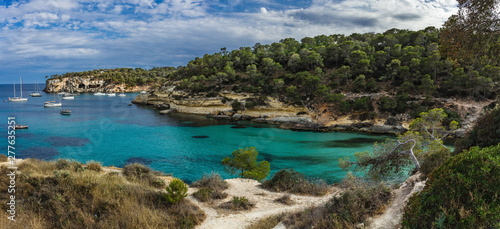 Fototapeta Naklejka Na Ścianę i Meble -  Seascape with rocky coast of Mallorca