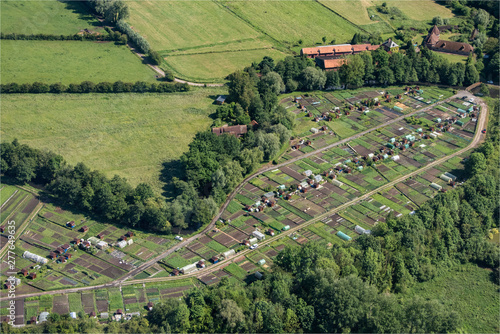 vue aérienne de jardins communaux à Eu dans le département de Seine Maritime en France